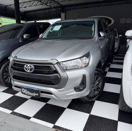 TOYOTA HILUX 2.8 D-4D TURBO DIESEL CD SR 4X4 AUTOMÁTICO